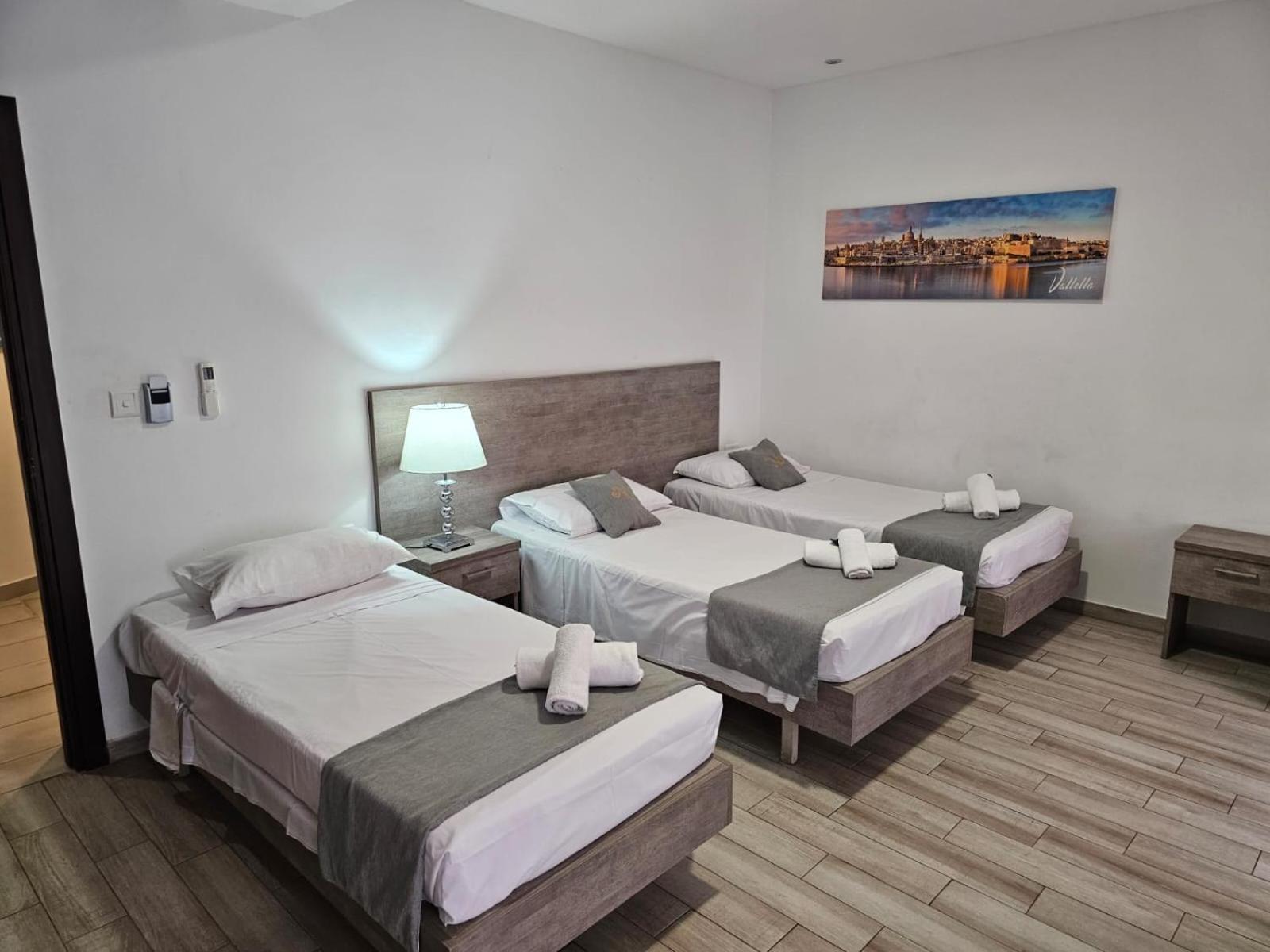 Napoli Suites Studios Aparthotel St. Julian's Exterior foto