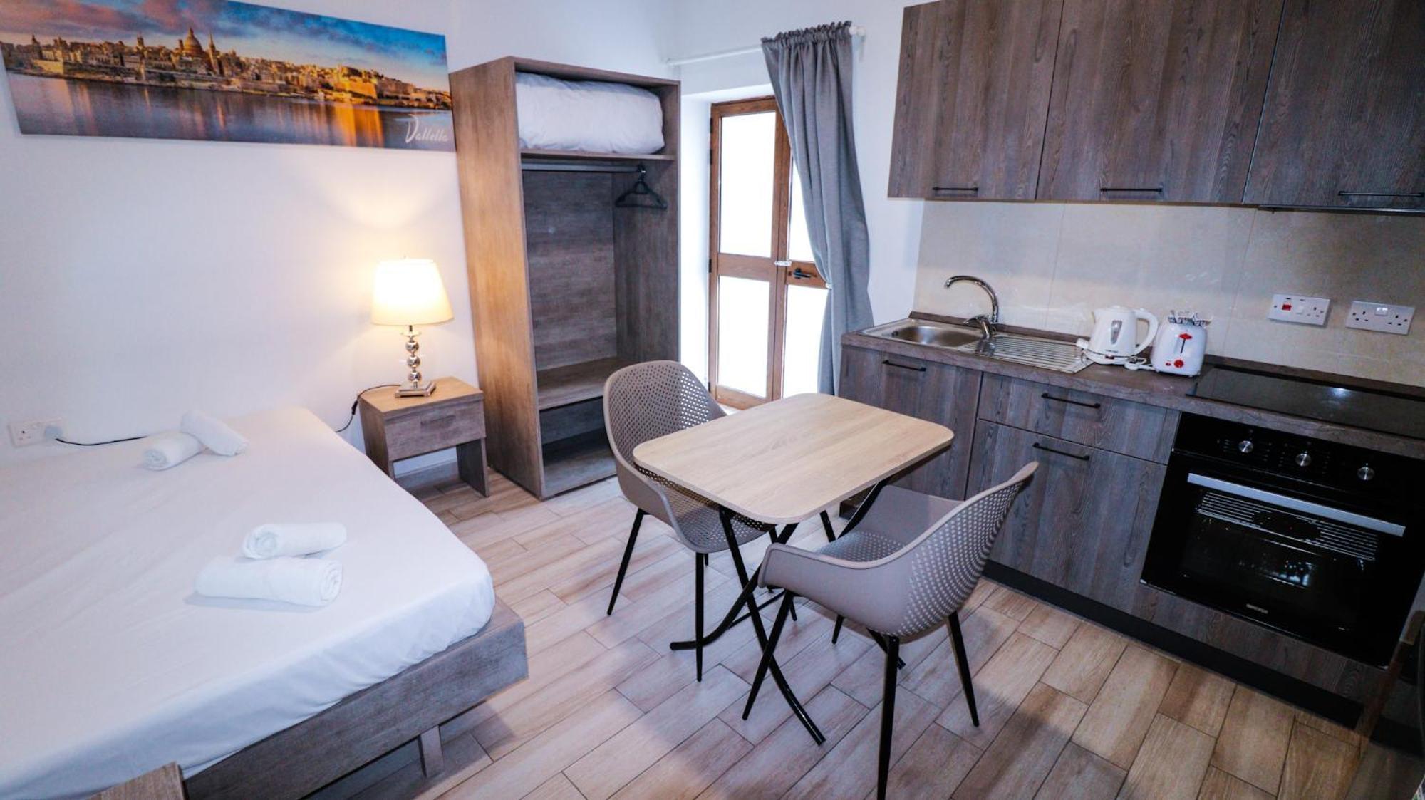 Napoli Suites Studios Aparthotel St. Julian's Exterior foto