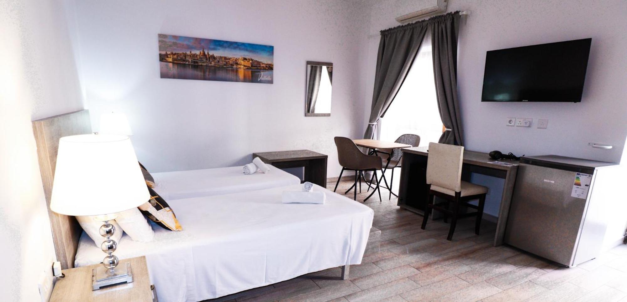Napoli Suites Studios Aparthotel St. Julian's Exterior foto
